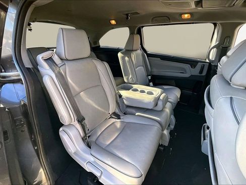Used 2023 Honda Odyssey Elite image 19