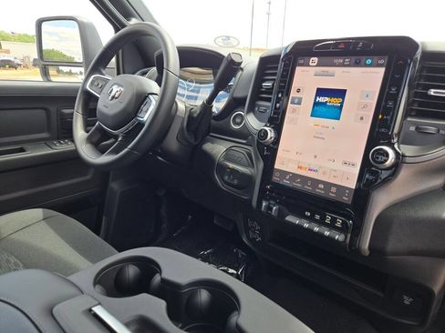 New 2026 RAM 3500 Tradesman AWD/4WD image 8