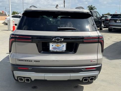 New 2026 Chevrolet Traverse Z71 w/ Enhanced Driving Package AWD/4WD image 4