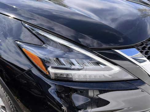 Used 2023 Nissan Murano S AWD/4WD image 7