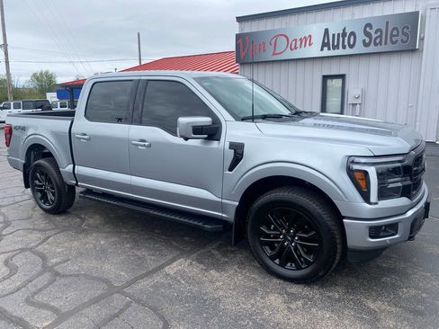 Used 2025 Ford F150 Lariat AWD/4WD image 2