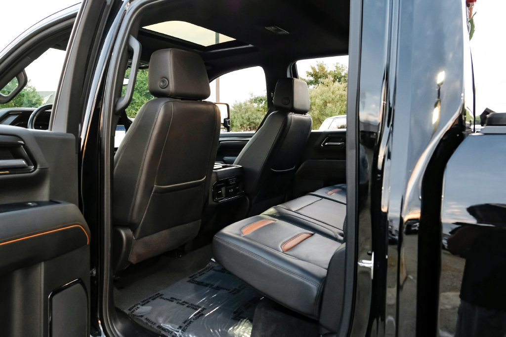 Used 2024 GMC Sierra 3500 AT4 w/ AT4 Premium Plus Package AWD/4WD image 34