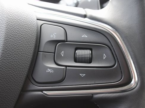 Used 2023 Buick Envision Essence image 14