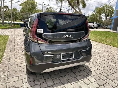 Used 2024 Kia Soul LX w/ Option Group 015 FWD image 36