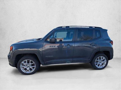 Used 2023 Jeep Renegade Latitude w/ Premium Group AWD/4WD image 8