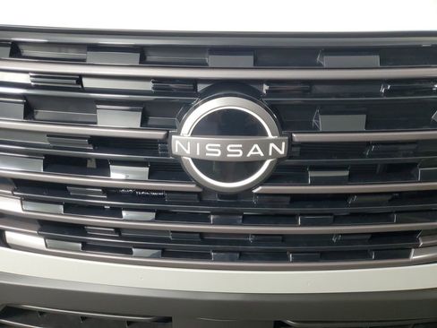 New 2026 Nissan Rogue SV FWD image 10