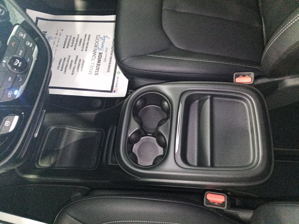 New 2027 Chrysler Pacifica Select w/ Family Tech Group FWD image 26