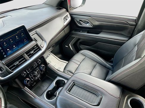 Used 2023 Chevrolet Suburban RST w/ Luxury Package image 24