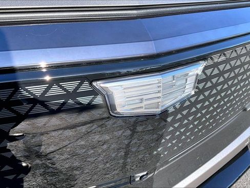 New 2026 Cadillac Lyriq V w/ LPO, Floor Liner Package AWD/4WD image 36