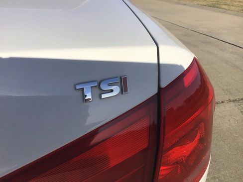 Used 2015 Volkswagen Passat 1.8T Limited Edition image 42