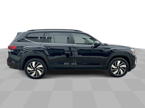 Used 2025 Volkswagen Atlas SE AWD/4WD image 10