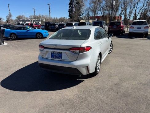 Used 2023 Toyota Corolla LE FWD image 11