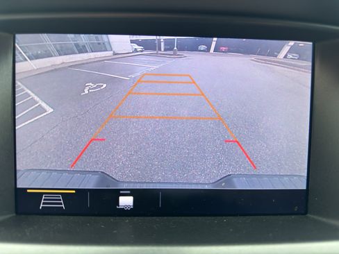 Used 2022 Chevrolet Colorado Z71 image 11