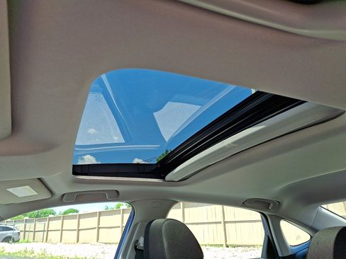 Used 2022 Honda Civic EX image 15