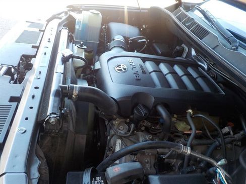 Used 2014 Toyota Tundra Limited w/ Limited Premium Package image 44