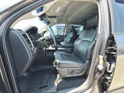 Used 2018 RAM 2500 Laramie w/ Sport Appearance Group AWD/4WD image 19
