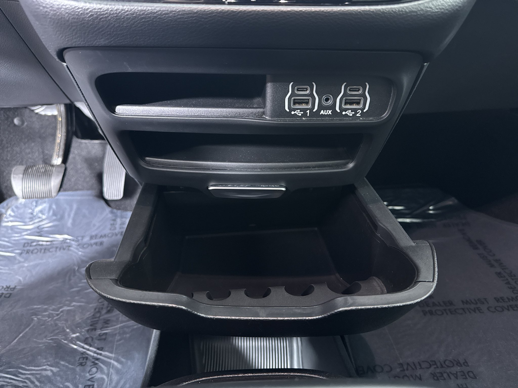 Used 2025 Chrysler Pacifica Select FWD image 33