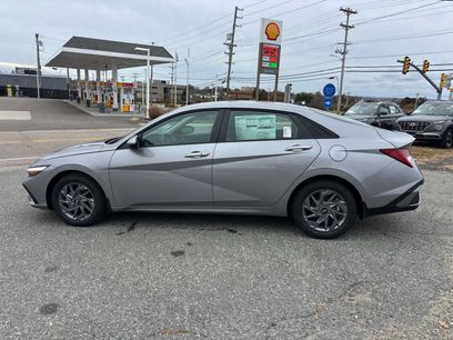 New 2026 Hyundai Elantra Hybrid