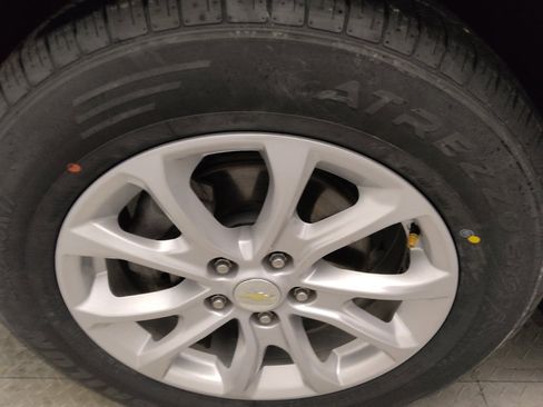 Used 2019 Chevrolet Equinox LT image 31