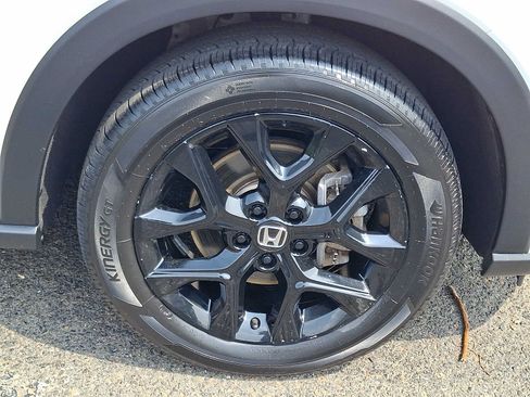 Certified 2024 Honda HR-V Sport image 8