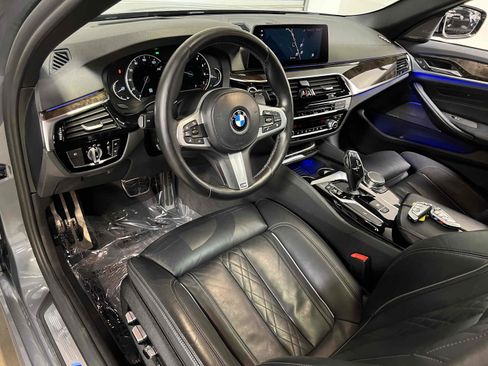 Used 2019 BMW 540i w/ M Sport Package image 38