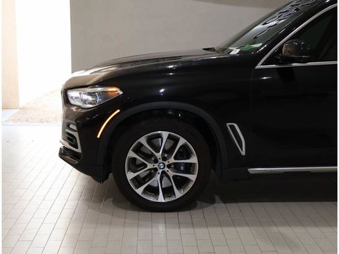 Used 2019 BMW X5 xDrive40i w/ Premium Package AWD/4WD image 4
