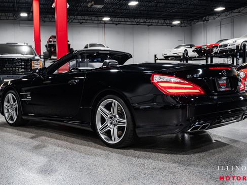 Used 2013 Mercedes-Benz SL 63 AMG image 3