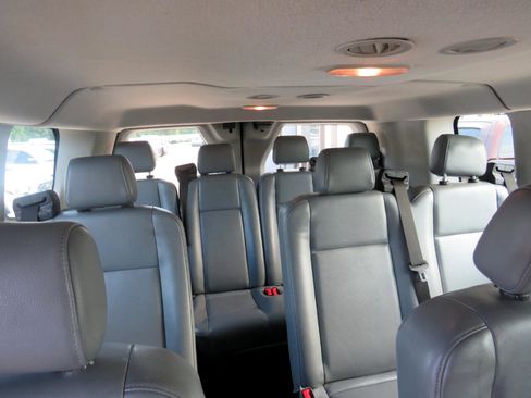 Used 2015 Ford Transit 350 XL image 27