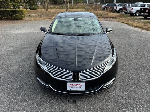Used 2014 Lincoln MKZ AWD image 2