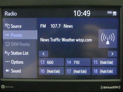 Used 2021 Toyota RAV4 LE AWD/4WD image 10