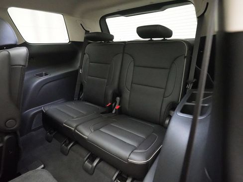 Used 2023 GMC Acadia Denali w/ Trailering Package FWD image 17