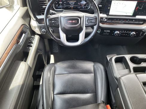 Used 2025 GMC Sierra 1500 SLT AWD/4WD image 19