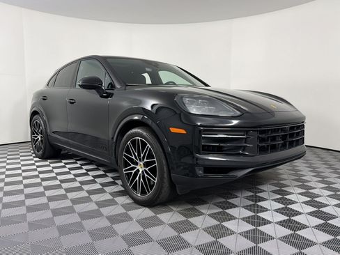 Certified 2024 Porsche Cayenne Coupe AWD/4WD image 7