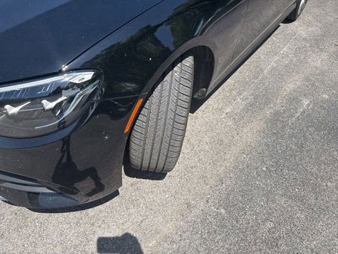 Used 2023 Mercedes-Benz E 350 4MATIC Sedan image 9