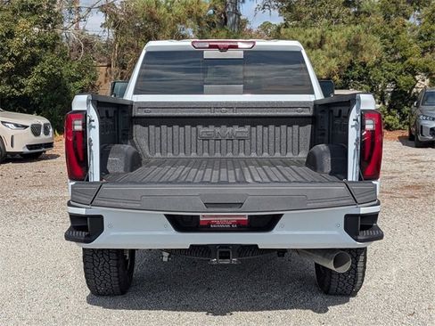 New 2026 GMC Sierra 2500 Denali w/ Denali Reserve Package image 14