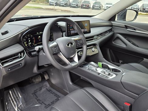 Certified 2026 INFINITI QX60 Pure w/ Cargo Package image 4