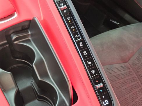 Used 2025 Chevrolet Corvette Stingray Preferred Cpe w/ Z51 Performance Package RWD image 26