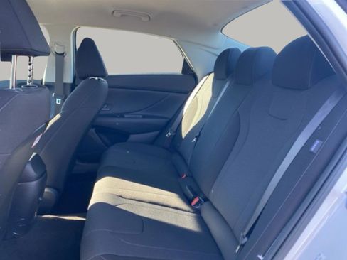 New 2026 Hyundai Elantra SE image 28