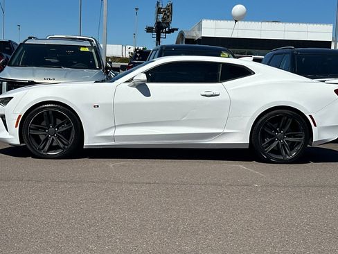 Used 2016 Chevrolet Camaro SS RWD image 8