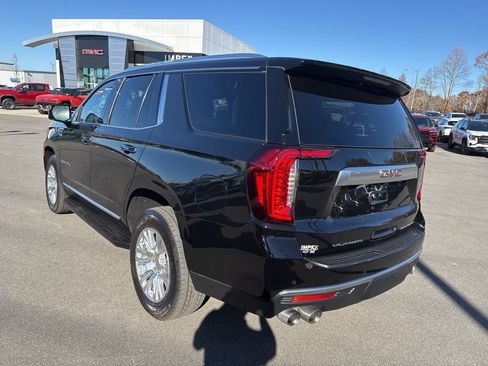 Used 2024 GMC Yukon Denali AWD/4WD image 3