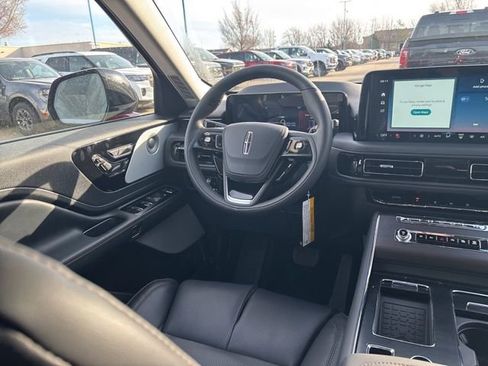 New 2026 Lincoln Aviator Reserve AWD/4WD image 36