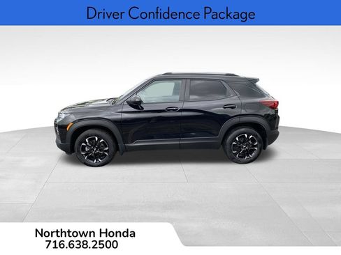 Used 2023 Chevrolet TrailBlazer LT w/ Convenience Package AWD/4WD image 6