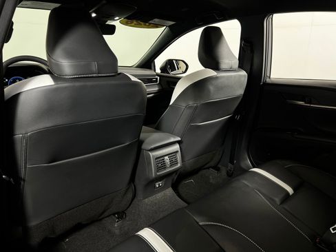 Used 2026 Toyota Camry SE w/ Convenience Package FWD image 22
