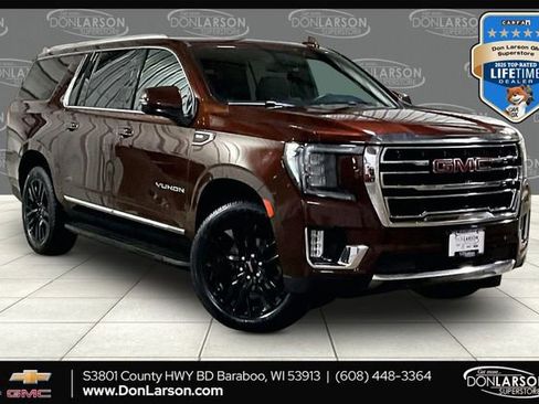Used 2023 GMC Yukon XL SLT w/ SLT Luxury Package AWD/4WD image 1