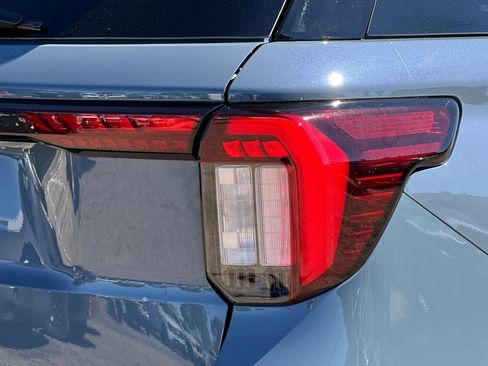 New 2025 Ford Explorer ST-Line RWD image 27