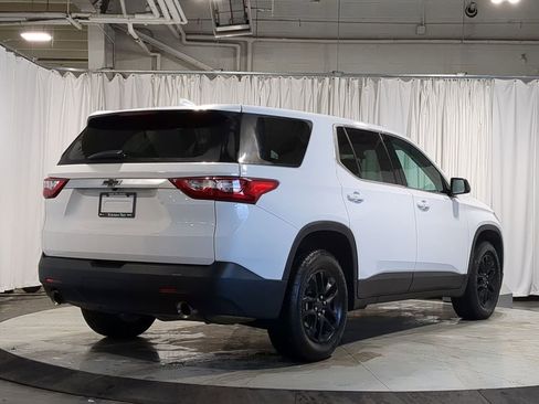 Used 2020 Chevrolet Traverse LS image 17