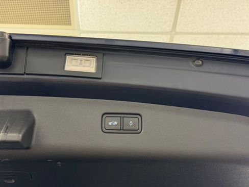 Used 2025 Genesis GV70 2.5T image 23