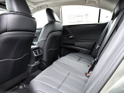 New 2025 Lexus ES 350 Luxury image 16