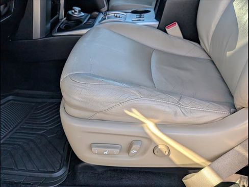 Used 2011 Toyota 4Runner Limited image 10