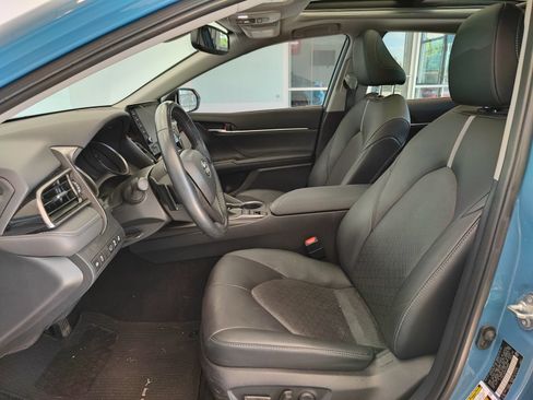 Used 2023 Toyota Camry XSE w/ Cold Weather Package FWD image 8